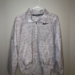 Small nike pull over